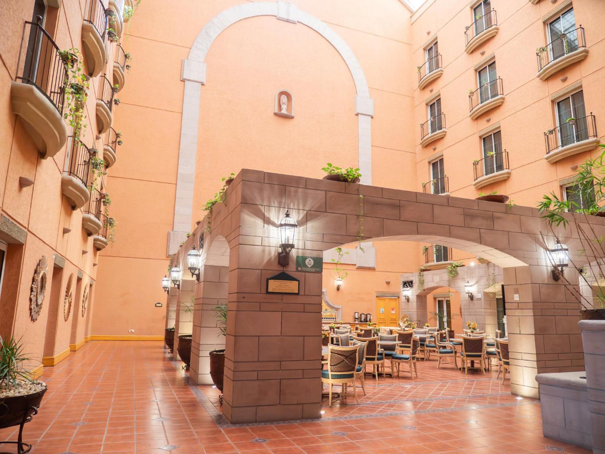 Holiday Inn Express Silao-Aeropuerto Bajio By Ihg Eksteriør billede