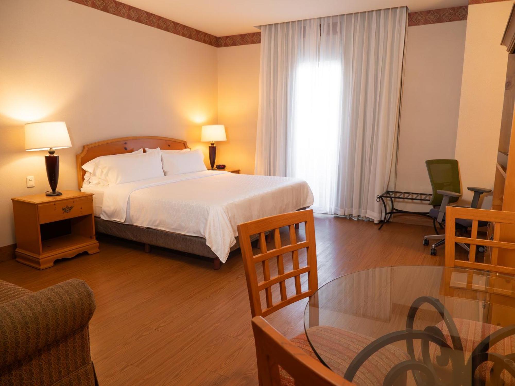 Holiday Inn Express Silao-Aeropuerto Bajio By Ihg Eksteriør billede