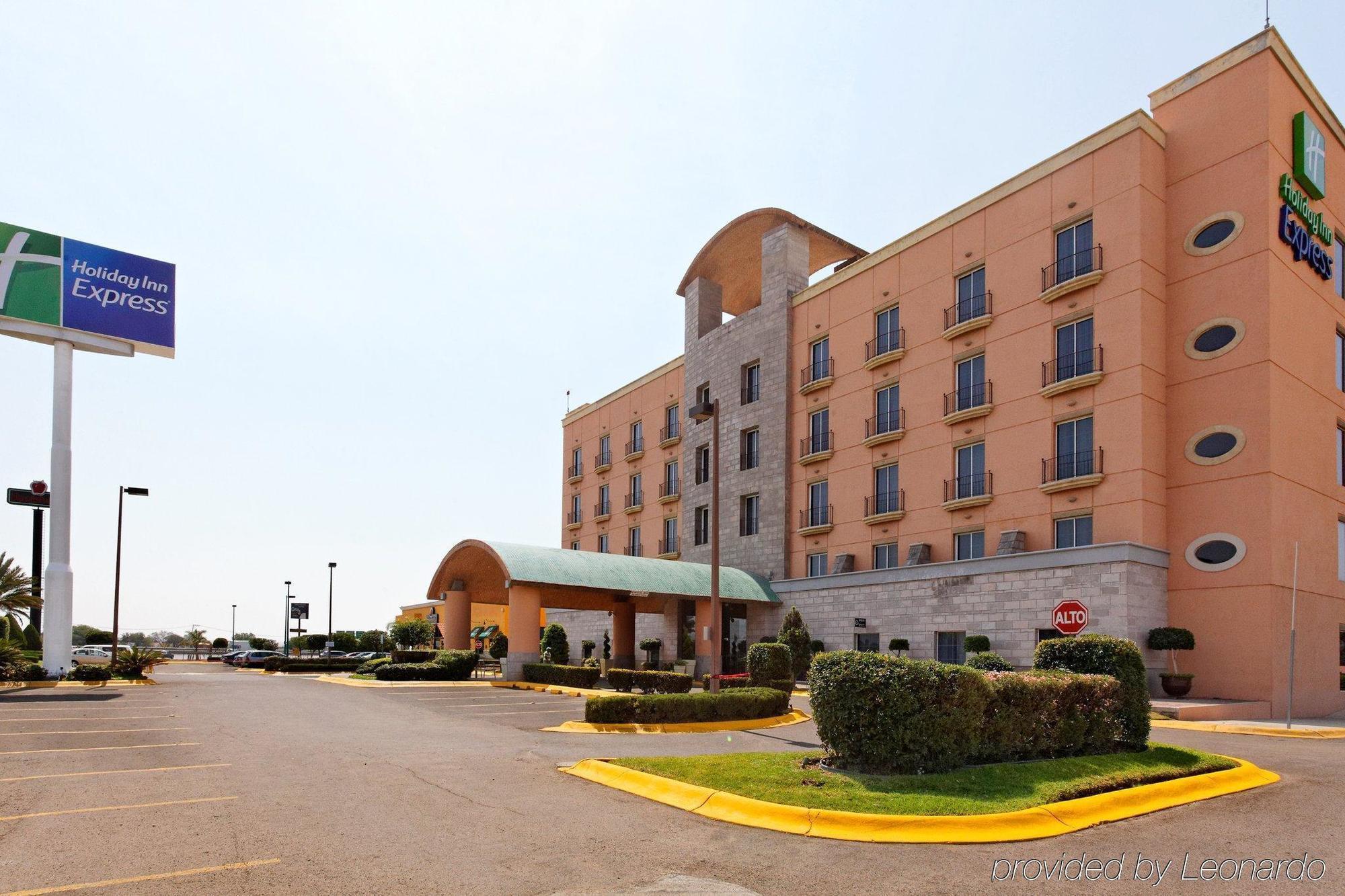 Holiday Inn Express Silao-Aeropuerto Bajio By Ihg Eksteriør billede